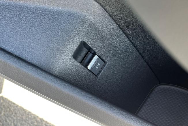 AUDI E-Tron S Photo 47