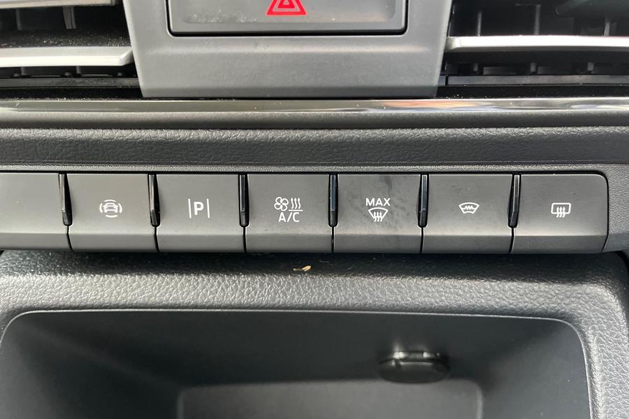 Ford TOURNEO CONNECT Photo autoimg-c6fb4aeb9e187b0f1b69a0a568bc60c1dde3d82a.jpg