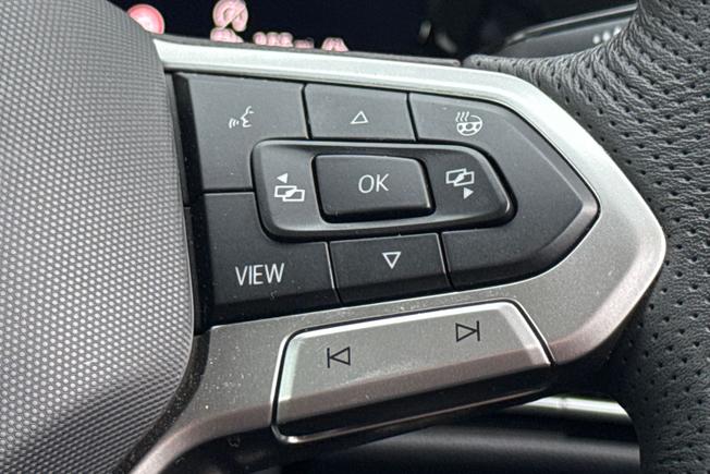 Volkswagen Golf Photo 17