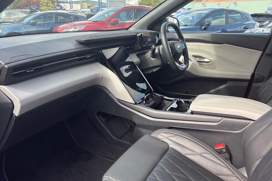Ford Explorer Photo autoimg-c700236109db5f7ba2e3dccb0bacc943229d2aac.jpg