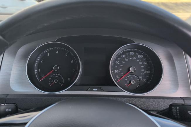 VOLKSWAGEN Golf Photo 15