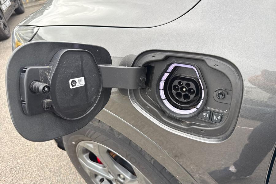 Ford KUGA Photo autoimg-c7023db4d9f6397bf3fb28ae1e8d962d136e0b43.jpg
