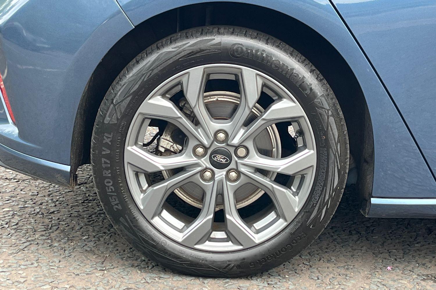 Ford FOCUS Photo 7