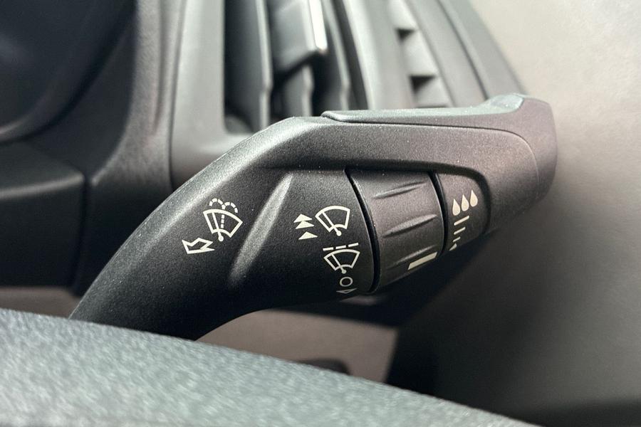 Ford TRANSIT CONNECT Photo autoimg-c70369f833529cc133e1559930e830fe08c9b895.jpg