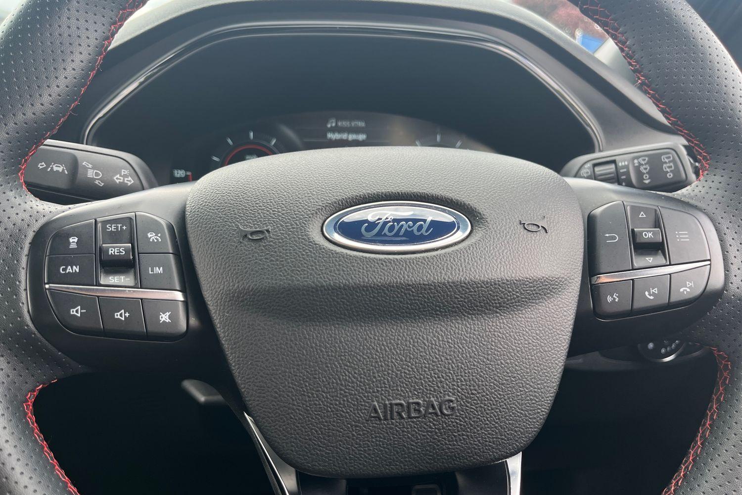 Ford FOCUS Photo 35