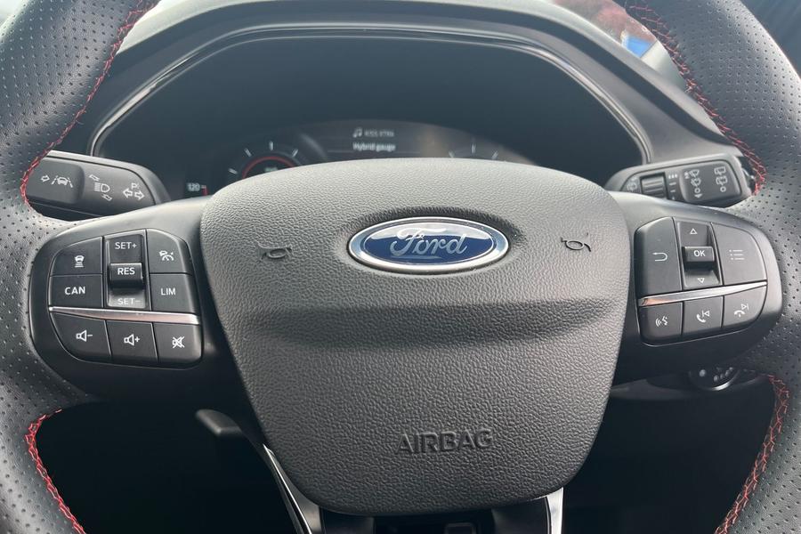 Ford FOCUS Photo autoimg-c703729934e66846c509fbdcca119b81ee89c5d6.jpg