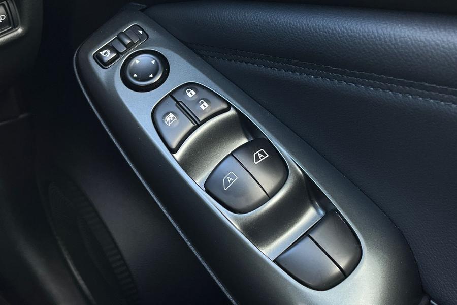 Nissan Juke Photo autoimg-c706af5fdc0aeb27fa8629f0667d94a3c5da99b4.jpg