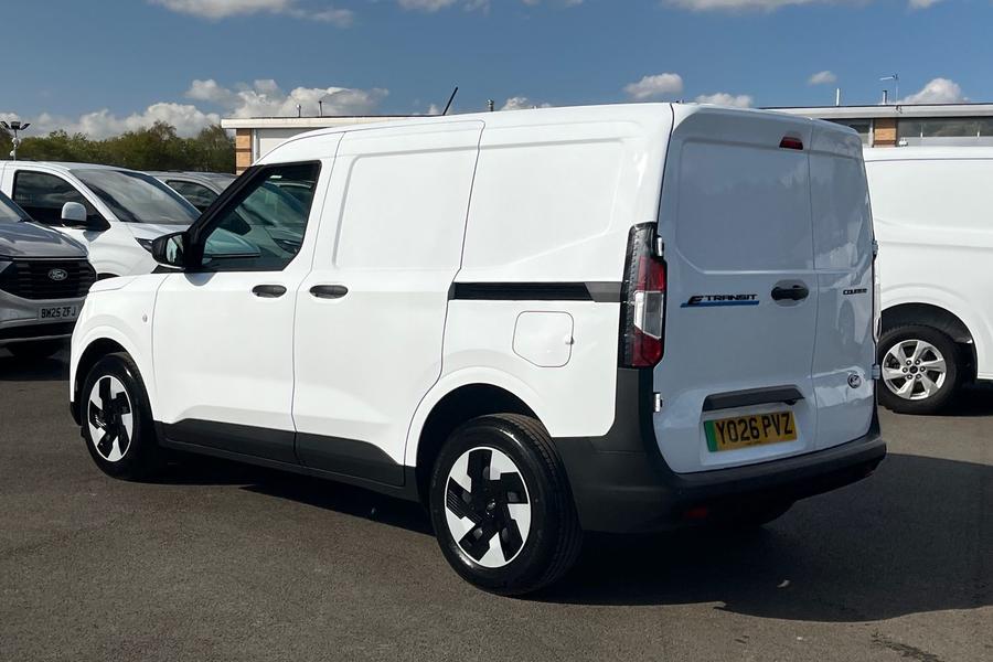 Ford TRANSIT E-COURIER Photo autoimg-c70c025d8cb2e45828ff58d71b6eec9bb66f8079.jpg