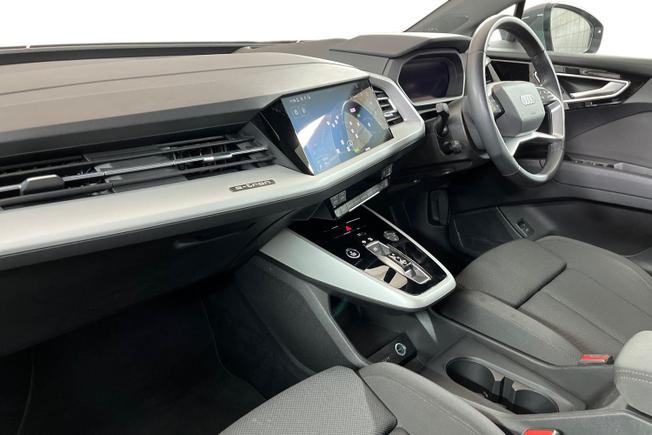 Audi Q4 E-Tron Photo 2