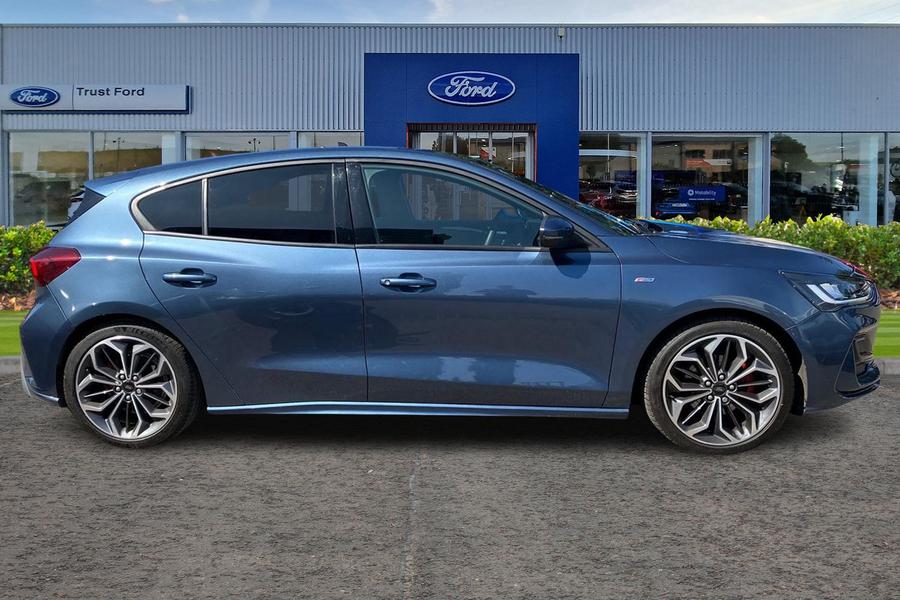 Ford FOCUS Photo autoimg-c70fcd02c916ea8ad2186a3eeb8603a4ecb39d64.jpg