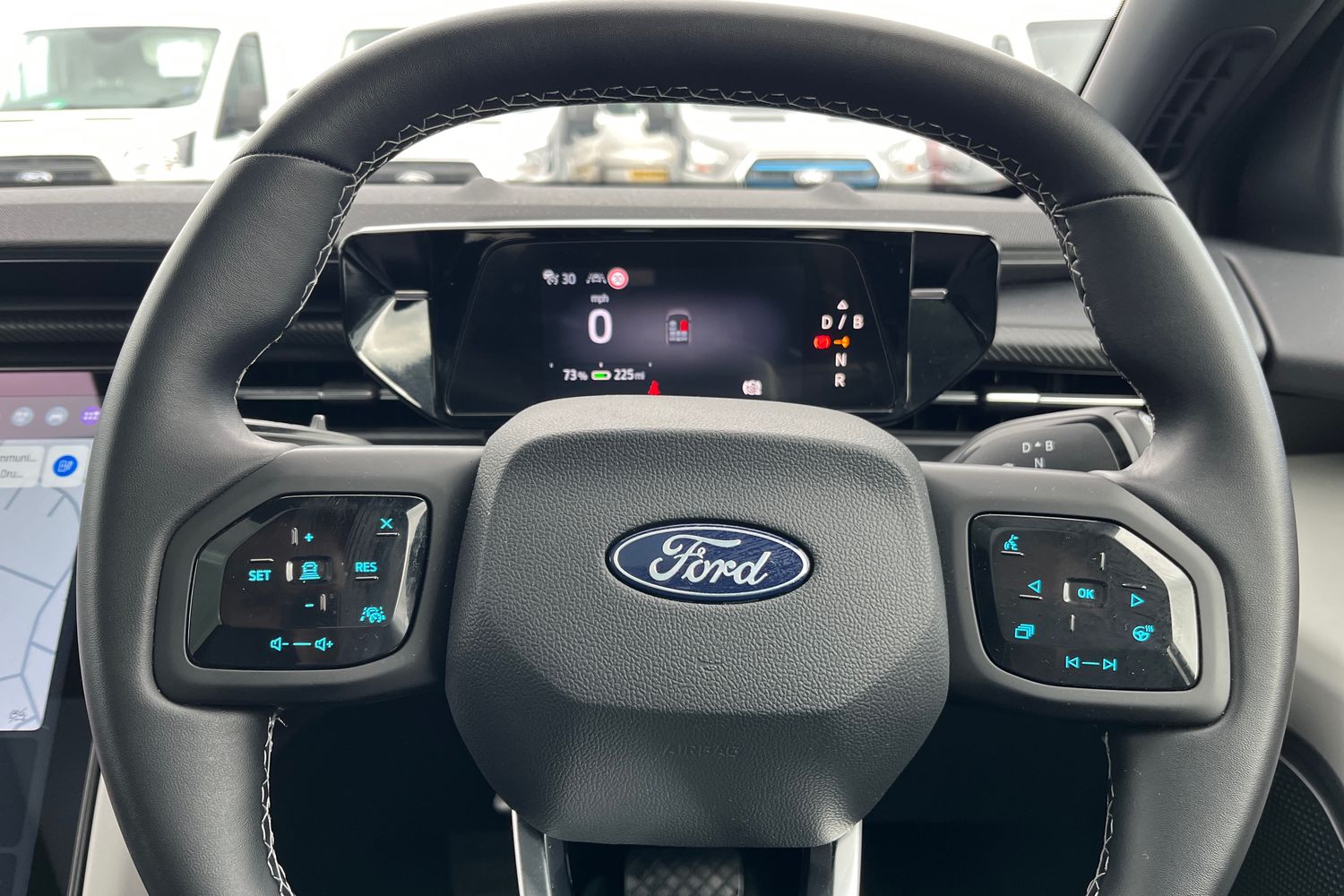 Ford EXPLORER Photo 11