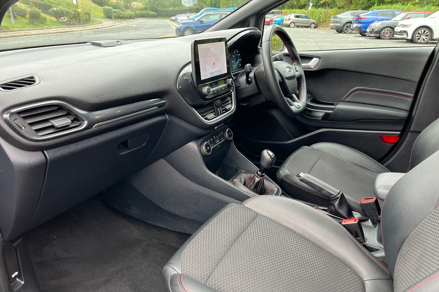 Ford Fiesta Photo 17