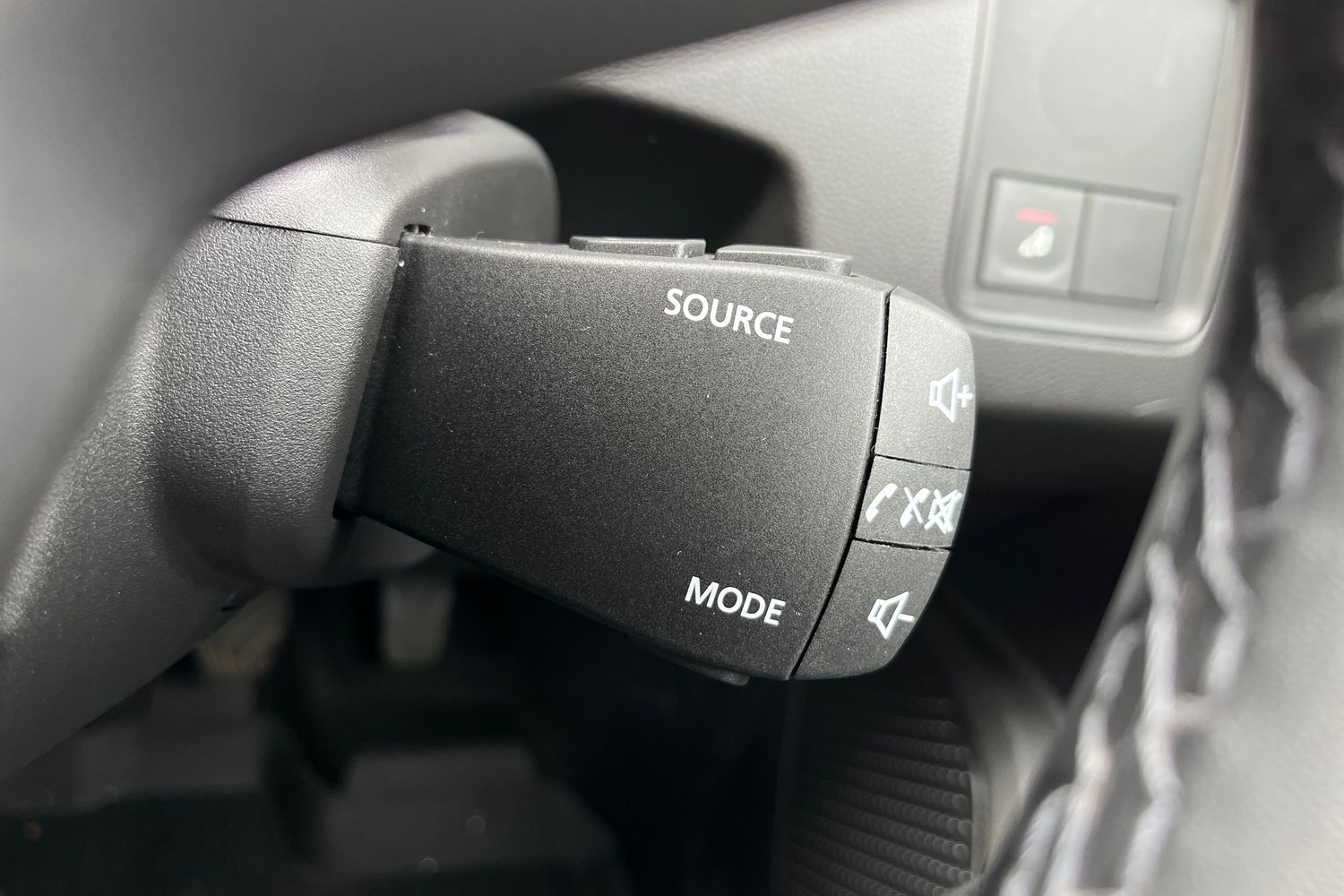 Dacia Duster Photo 35
