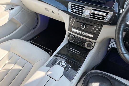 Mercedes-Benz Cls Shooting Brake Photo autoimg-c7183306c2a61f7bcc7049ba531485953e743418.jpg