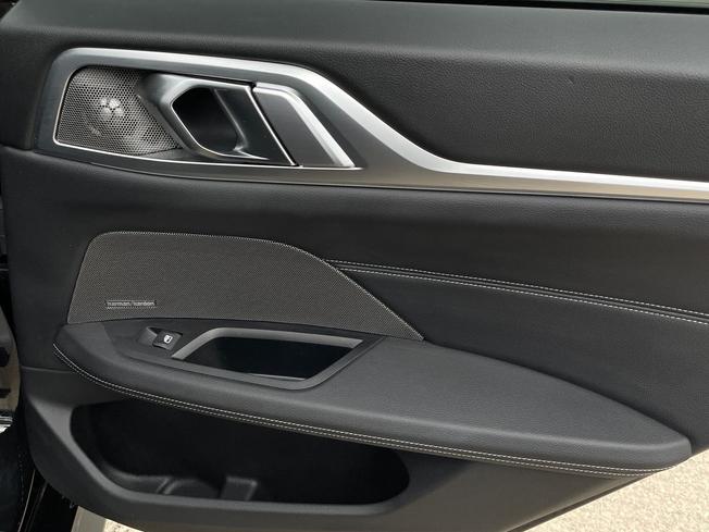 BMW I4 Photo 33