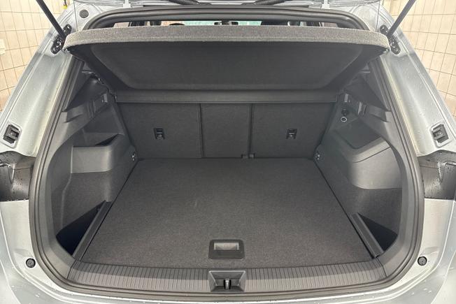 VOLKSWAGEN Tiguan Photo 12