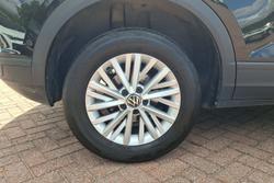 VOLKSWAGEN T-Roc Photo 5