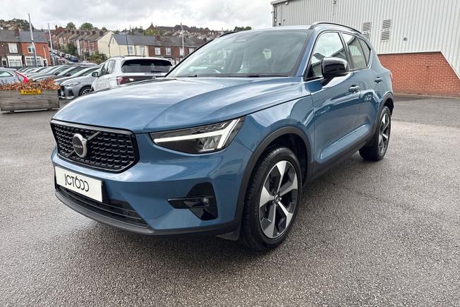 VOLVO Xc40 Photo 28