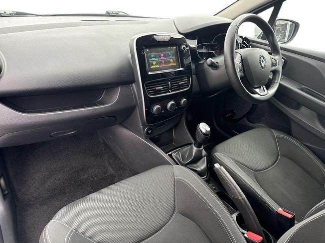RENAULT Clio Photo 2