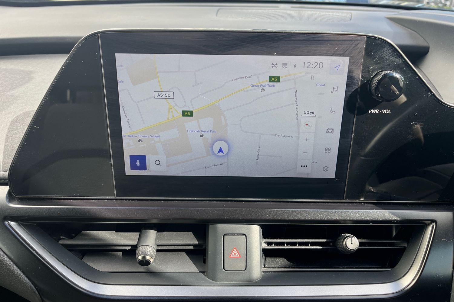 Lexus UX Photo 29