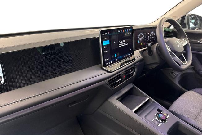 VOLKSWAGEN Tiguan Photo 2