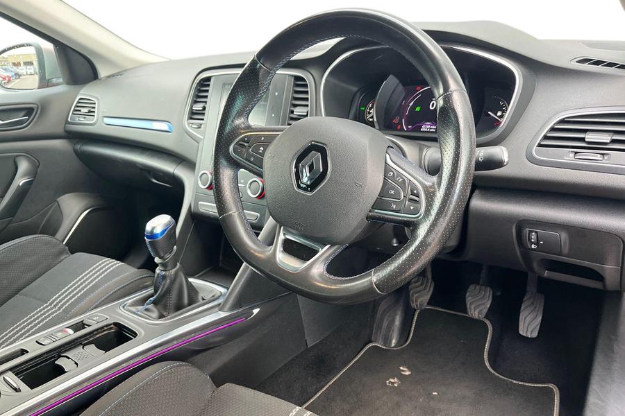 Renault MEGANE Photo autoimg-c72de646ddac42827a57fcc04c713f72a45cc122.jpg