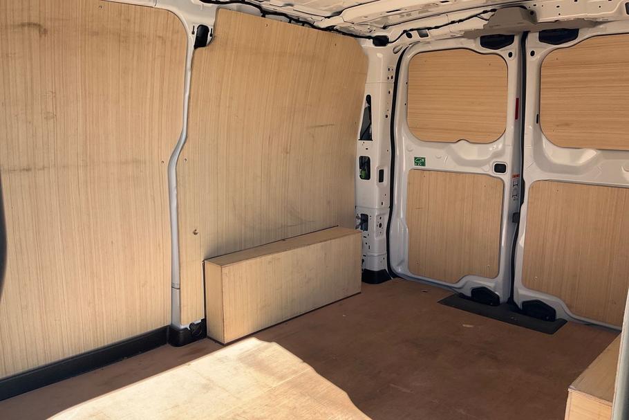 Used FORD TRANSIT CUSTOM WT25UGX 15
