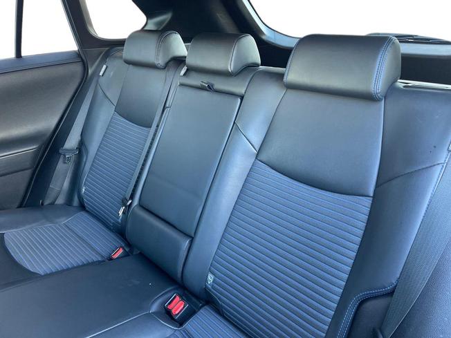 TOYOTA Rav4 Photo 9