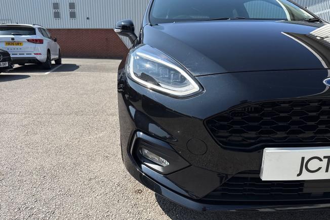 FORD Fiesta Photo 19
