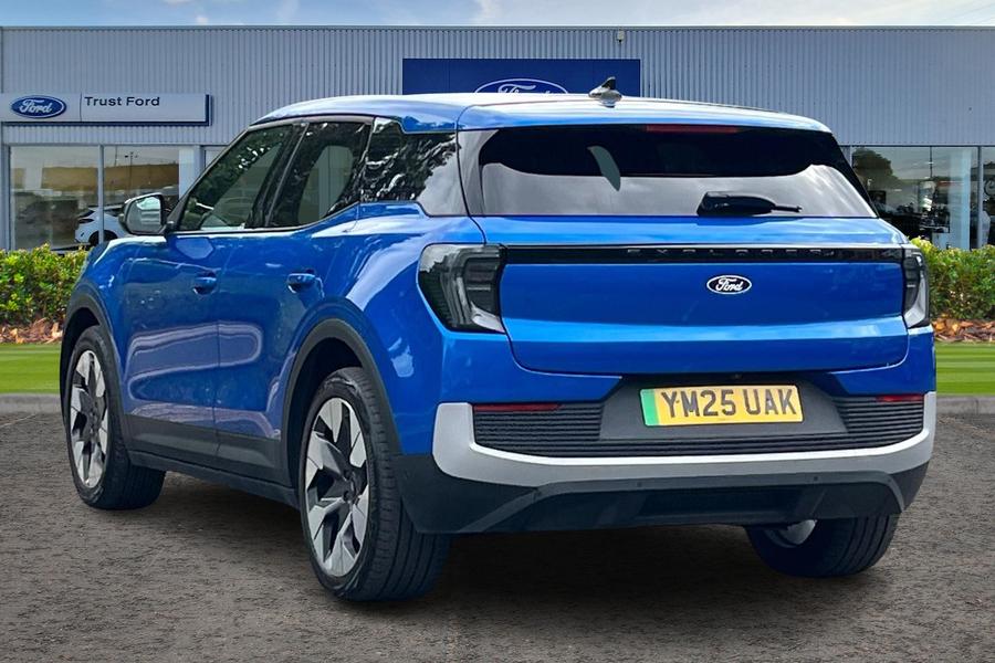 Ford Explorer Photo autoimg-c7366e6e56d80136b1ba1dac9c9b566f9e6f2e2b.jpg