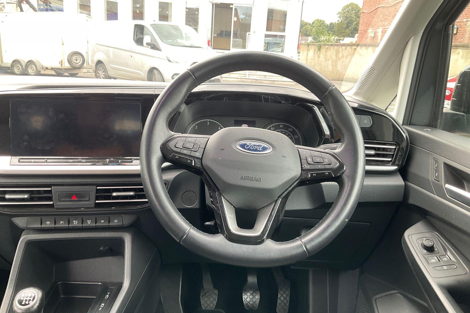 Ford TOURNEO CONNECT Photo 11