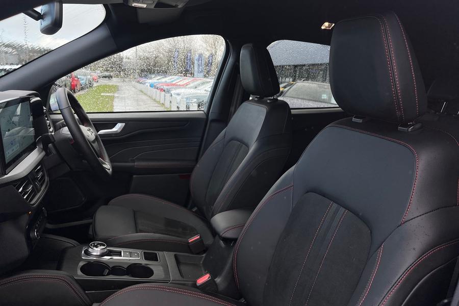 Ford KUGA Photo autoimg-c7392e37c7690b1e43f7b018bb9d045cd45cee8c.jpg