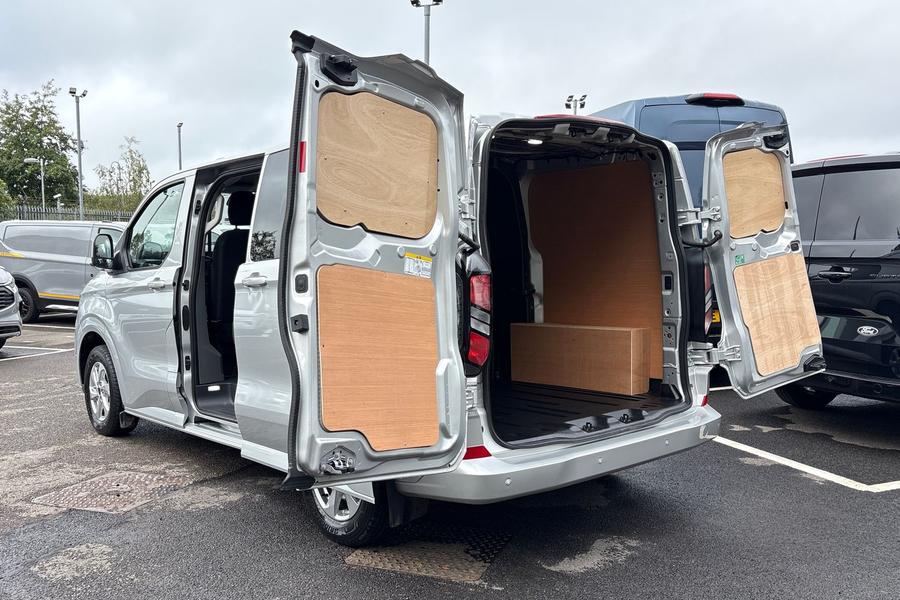 Ford TRANSIT CUSTOM Photo autoimg-c73b47e413fb694e77fb7e301bbae081121f3e53.jpg