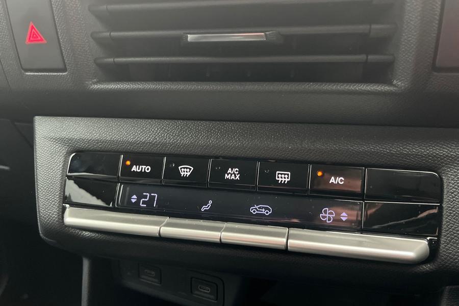 Vauxhall FRONTERA Photo autoimg-c73c99c94343678ef9e0360261dc9c77f7e1e973.jpg