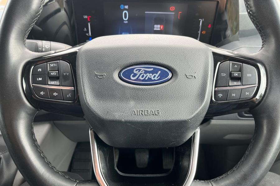 Ford TRANSIT CUSTOM Photo autoimg-c73cc0eecc5afae92f996f95ed4c4eb3d225763c.jpg