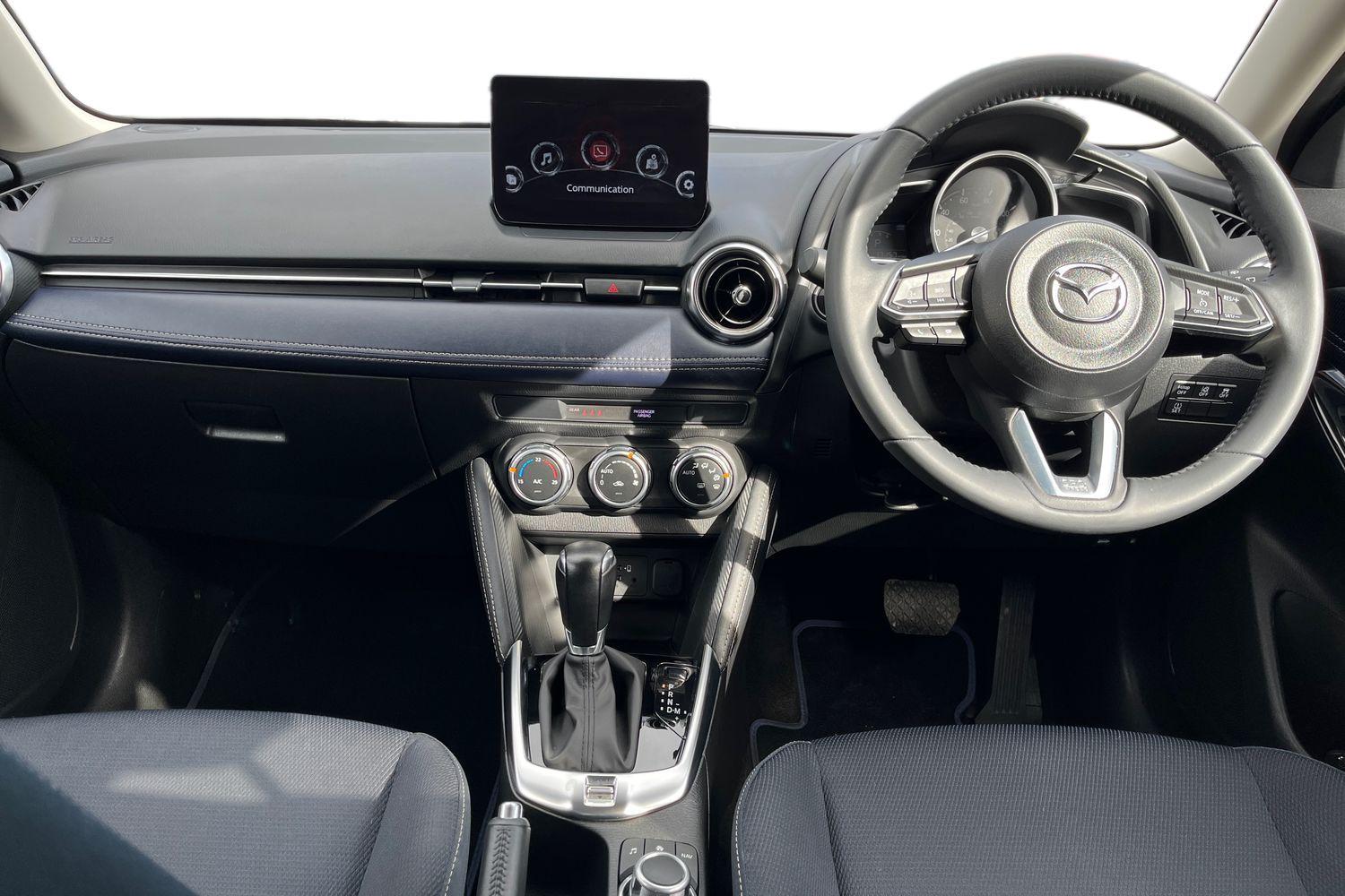 Mazda Mazda2 Photo 9