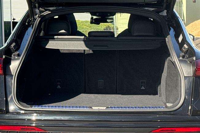 AUDI Sq5 Photo 12