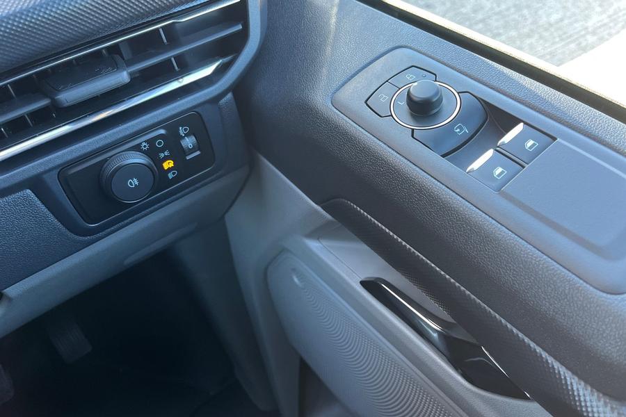 Ford TRANSIT CUSTOM Photo autoimg-c744b251b6e5eaac78b4ab3bad2437295994a704.jpg