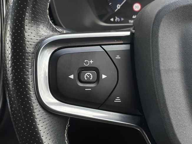 VOLVO Xc40 Photo 16