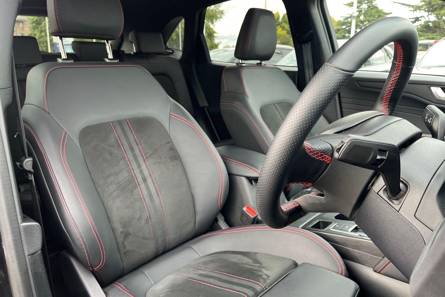 Ford KUGA Photo 16