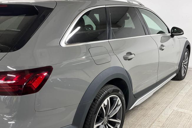 AUDI A4 Allroad Photo 37