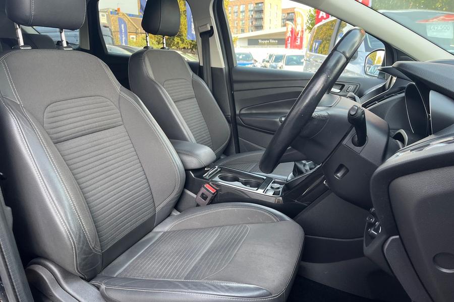 Ford KUGA Photo autoimg-c7554daa8d19b28d3628c3c83ae4f95b36c6c306.jpg