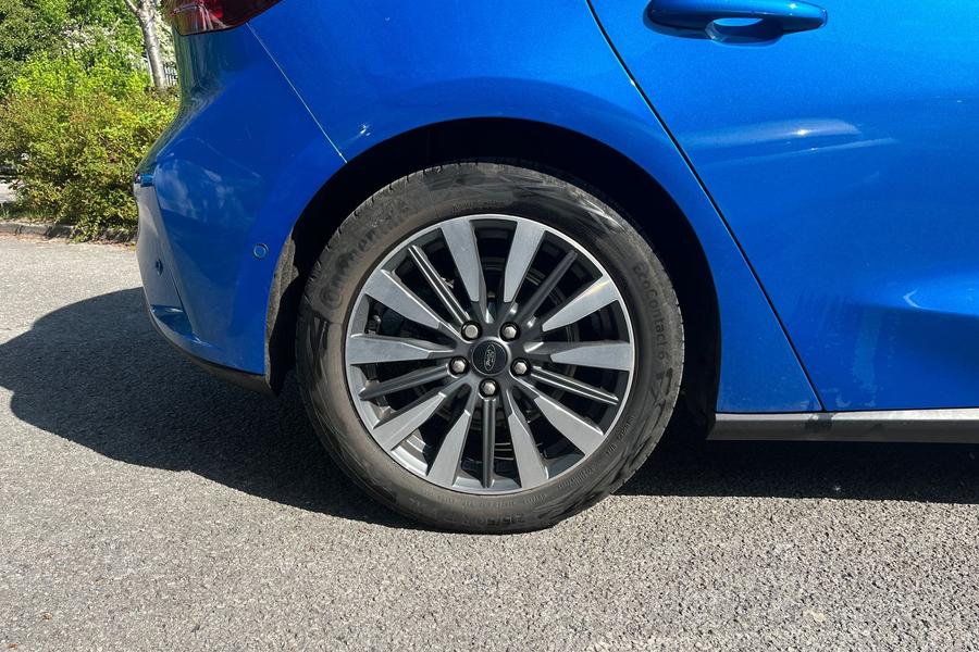 Ford Focus Photo autoimg-c756d072e93aca4df88ee66c890317aa27454c4e.jpg