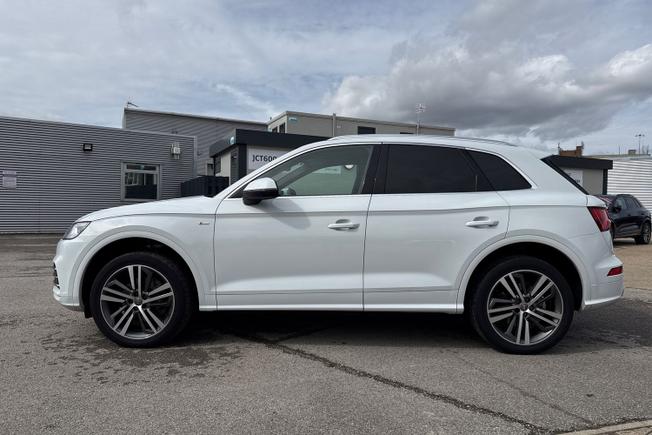 AUDI Q5 Photo 26