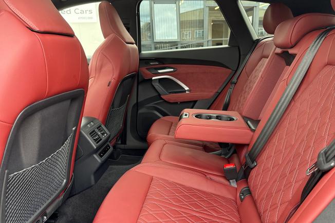 AUDI SQ5 Photo 51