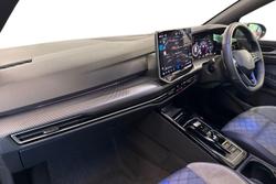 Volkswagen Golf Photo 2