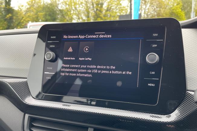 VOLKSWAGEN T-Cross Photo 14