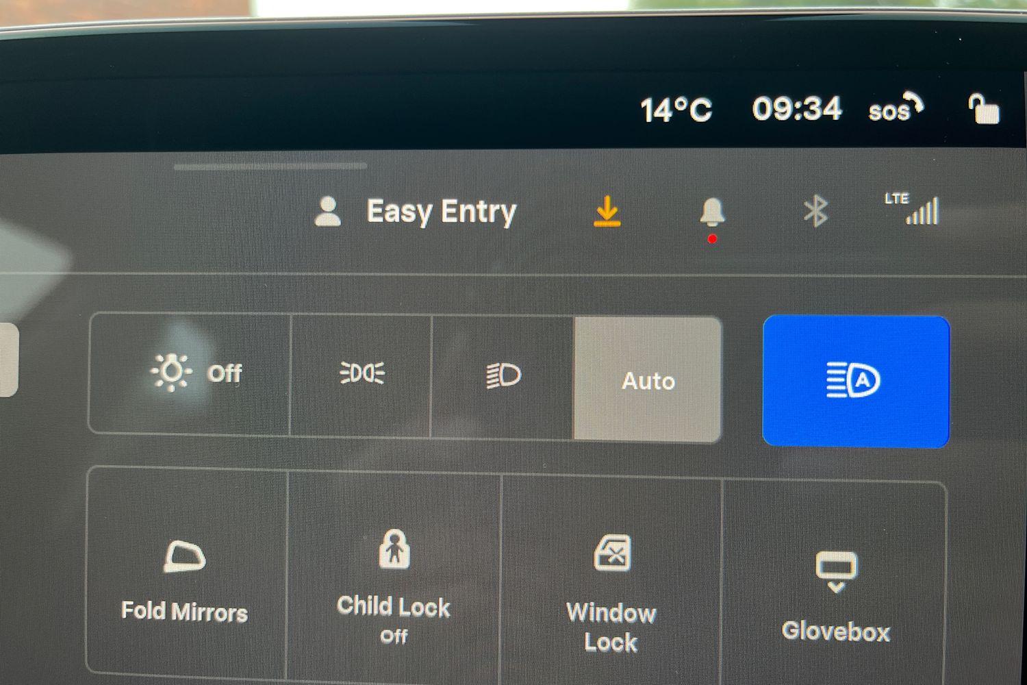 TESLA MODEL 3 Photo 14