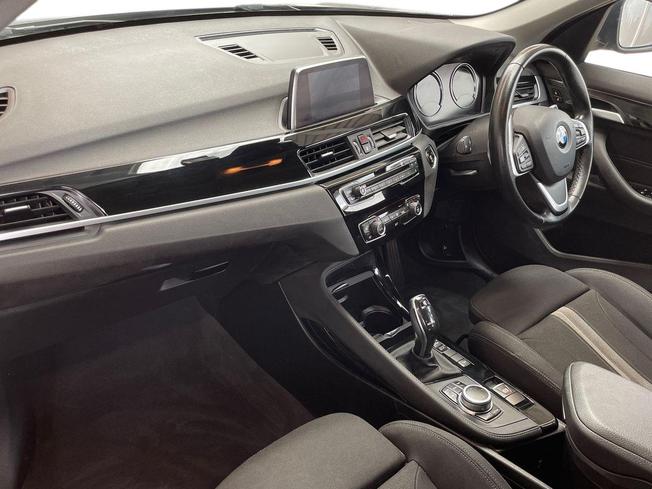 BMW X1 Photo 2