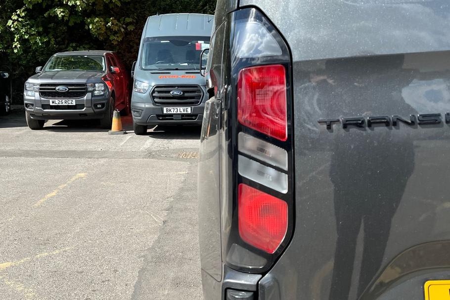 Used Ford TRANSIT CUSTOM WN75AUM 19